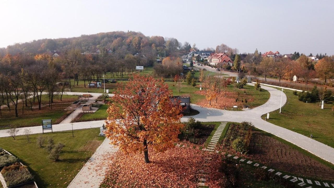 Hotel Karczowka Kielce Exterior photo